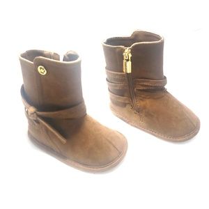 Baby Girl NWOT Size 3 Michael Kors Boots